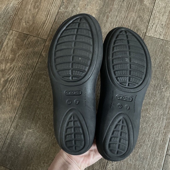 Crocs Thea Slingback Slip On Black Ballet Flats Womens Shoes Size 7 M - Picture 4 of 4